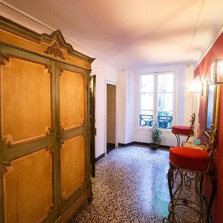 The Appartement *